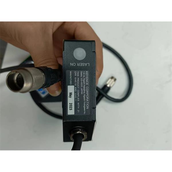 日本KEYENCE基恩士LK-G5000高精度CMOS激光位移傳感器感測頭LK-H022K