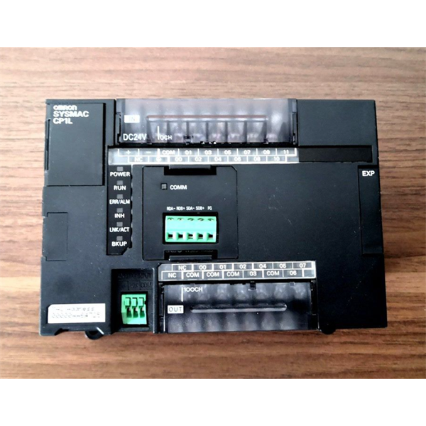 OMRON歐姆 直流3線式屏蔽型接近傳感器E2E-X5E2-M1-Z